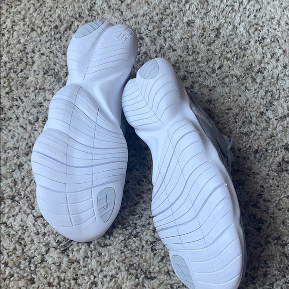 Brand New Nike Free Grey Shoes Multiple Sizes - Picture 8 of 8